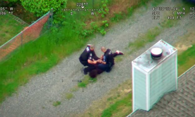 Seattle bank robbery turns into police pursuit that ends in White Center